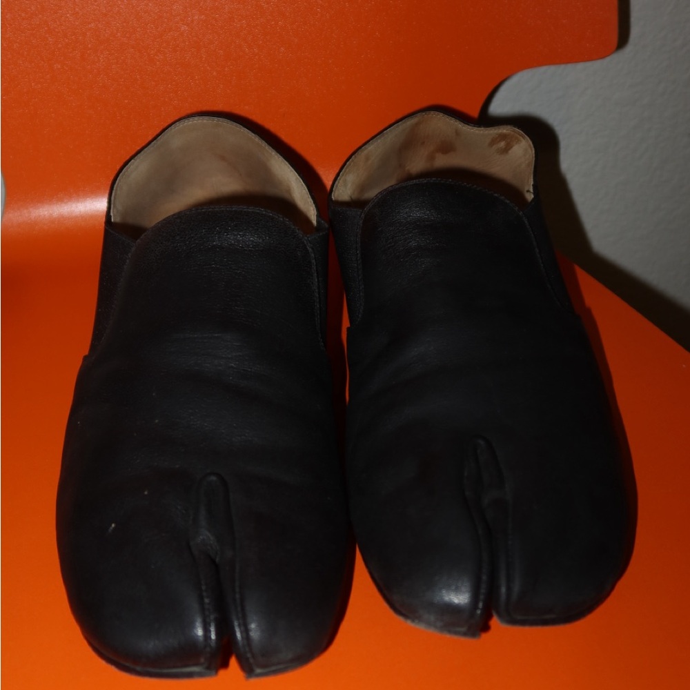 Maison Margiela Men’s Tabi Loafers – Size 44 | Elasticized Flats
